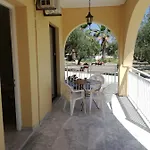 Panagiotis I & Ii Stds And Apts Апартаменты Циливи