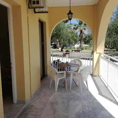 Panagiotis I & Ii Stds And Apts דירה טסיליבי