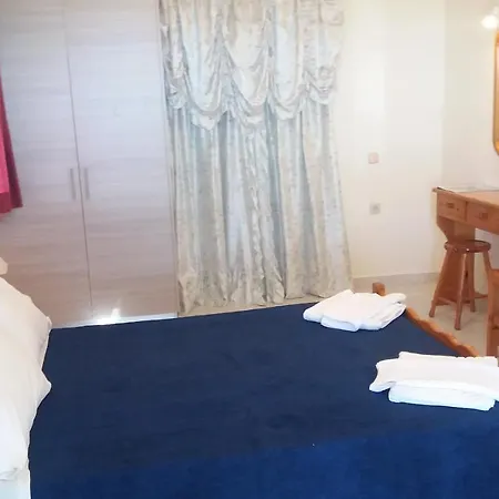 Panagiotis I & Ii Stds And Apts Lägenhet *